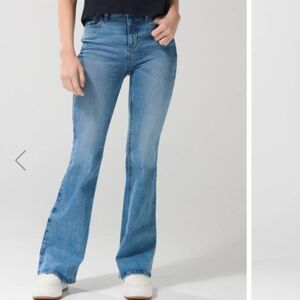 KOAJ BASIC 90S HIGH RISE STRAIGHT LEG MEDIUM WASH JEANS  - 10